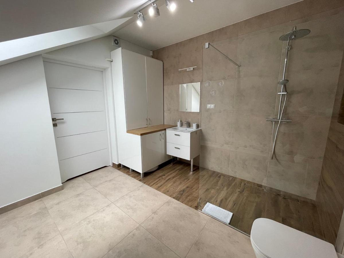 Apartament Rynek 13 z parkingiem - Centrum Bochni Bochnia Zewnętrze zdjęcie
